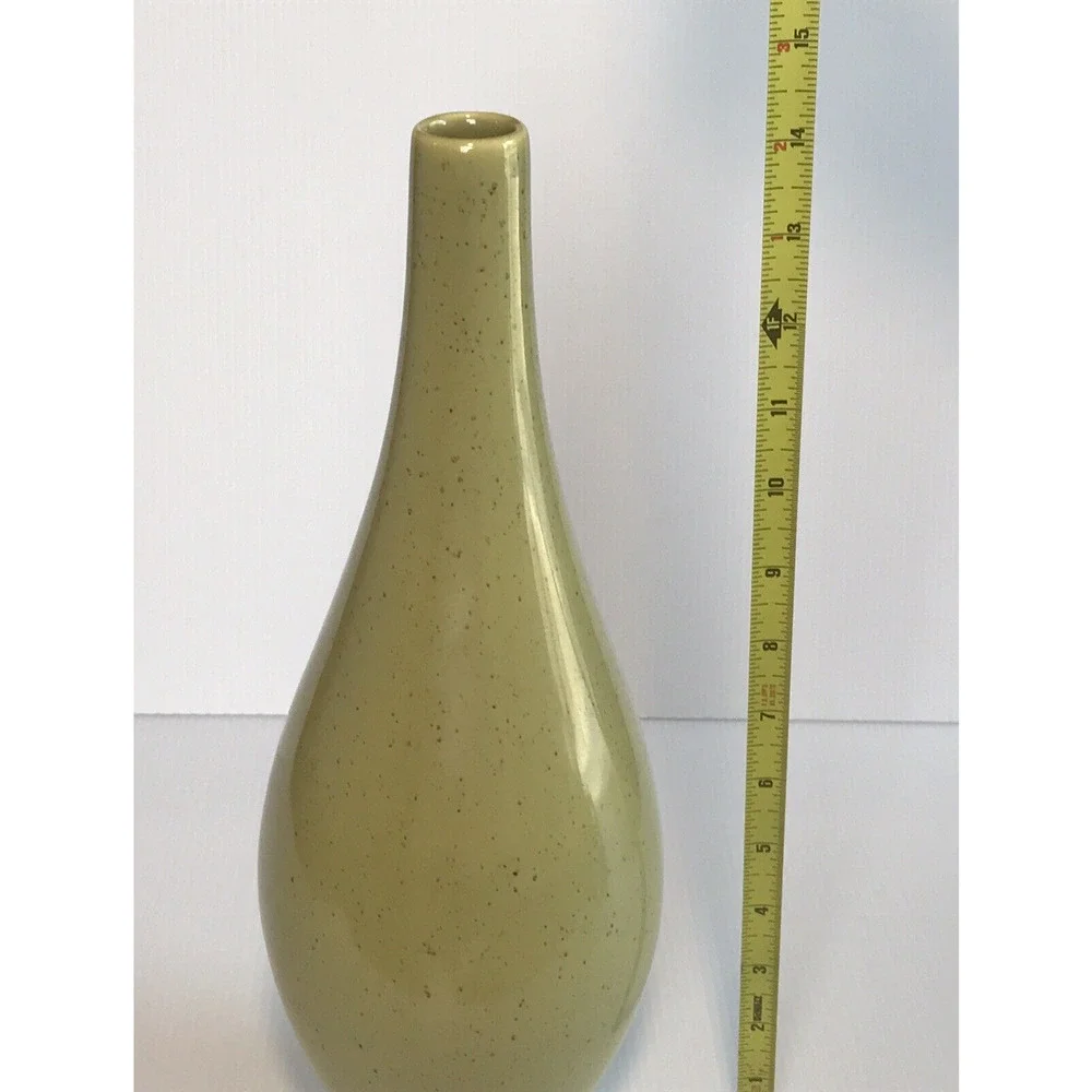 Royal Haeger 2004 Light Green Vase With Dark Speckles 14